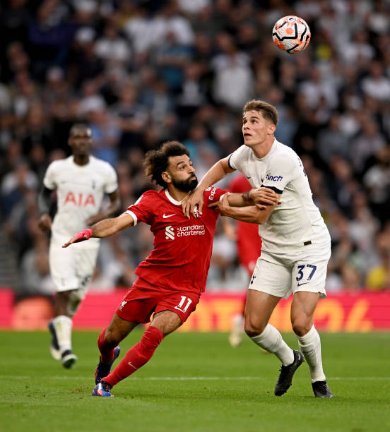 足球商业生 足球商业生