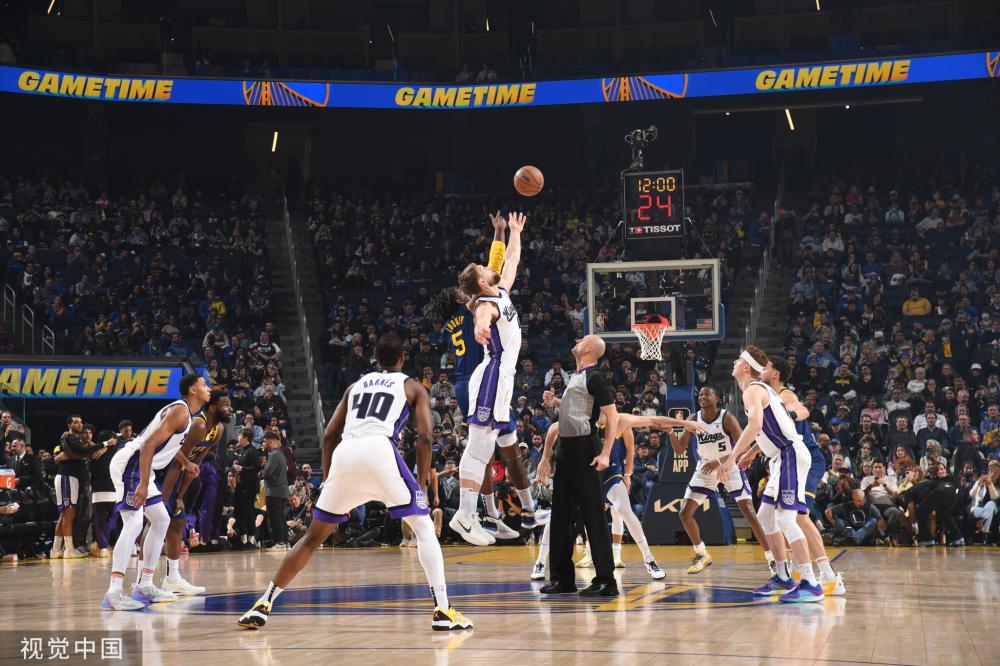 以其豪华阵 以其豪华阵